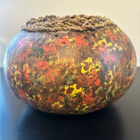 Handcrafted Gourd Bowl Folk Art - Picture 2 of 4